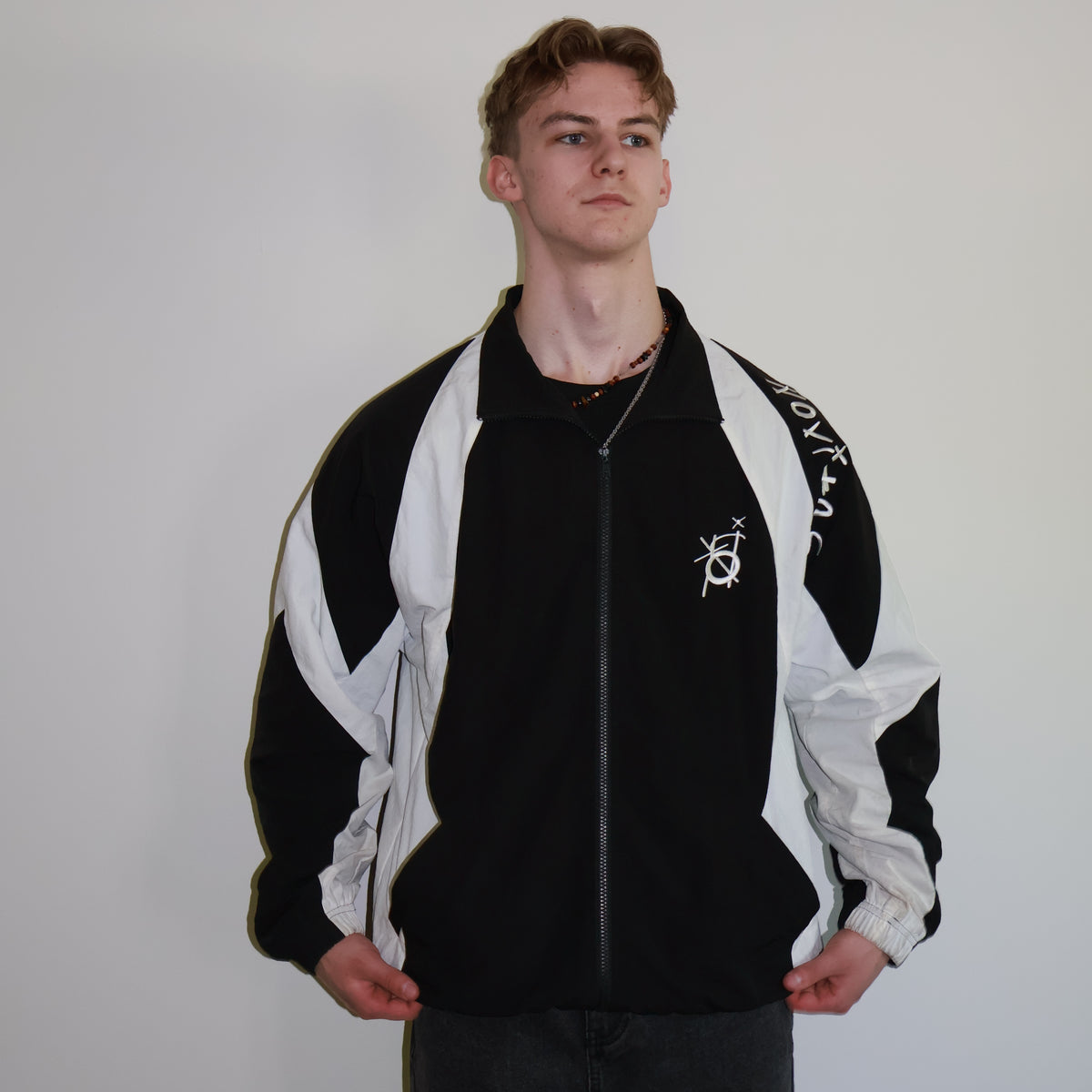 Frame Jacket — coupe-vent streetwear premium Novitas